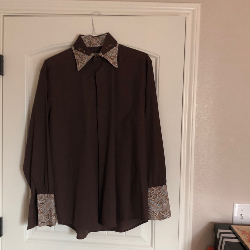 Man’s Butterfly Collar Button Down Dress Shirt.